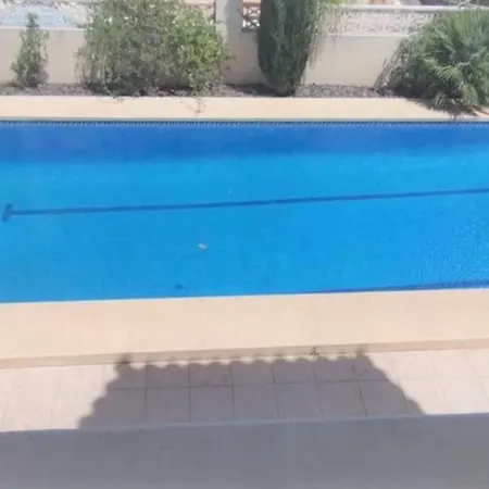 فيلة Ola Azul La Nucía